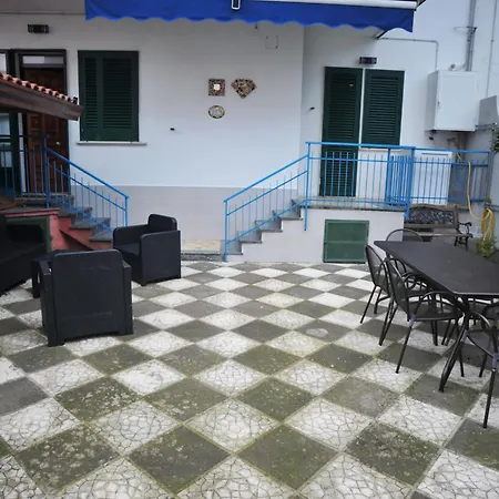 Coastal Cliff, Amalfi Lifestyle Apartment