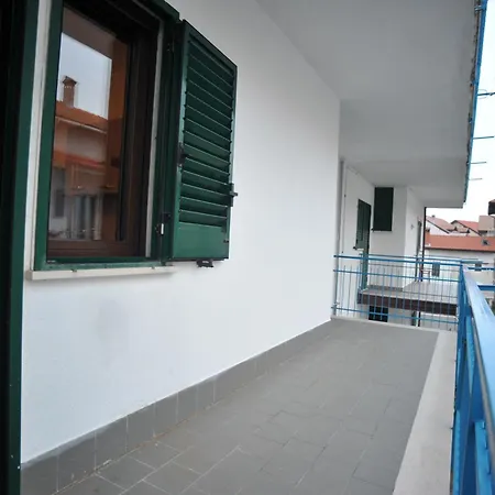 Coastal Cliff, Amalfi Lifestyle Apartment